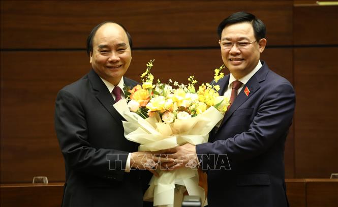 Miễn nhiệm chức vụ Thủ tướng Chính phủ  đối với đồng chí Nguyễn Xuân Phúc